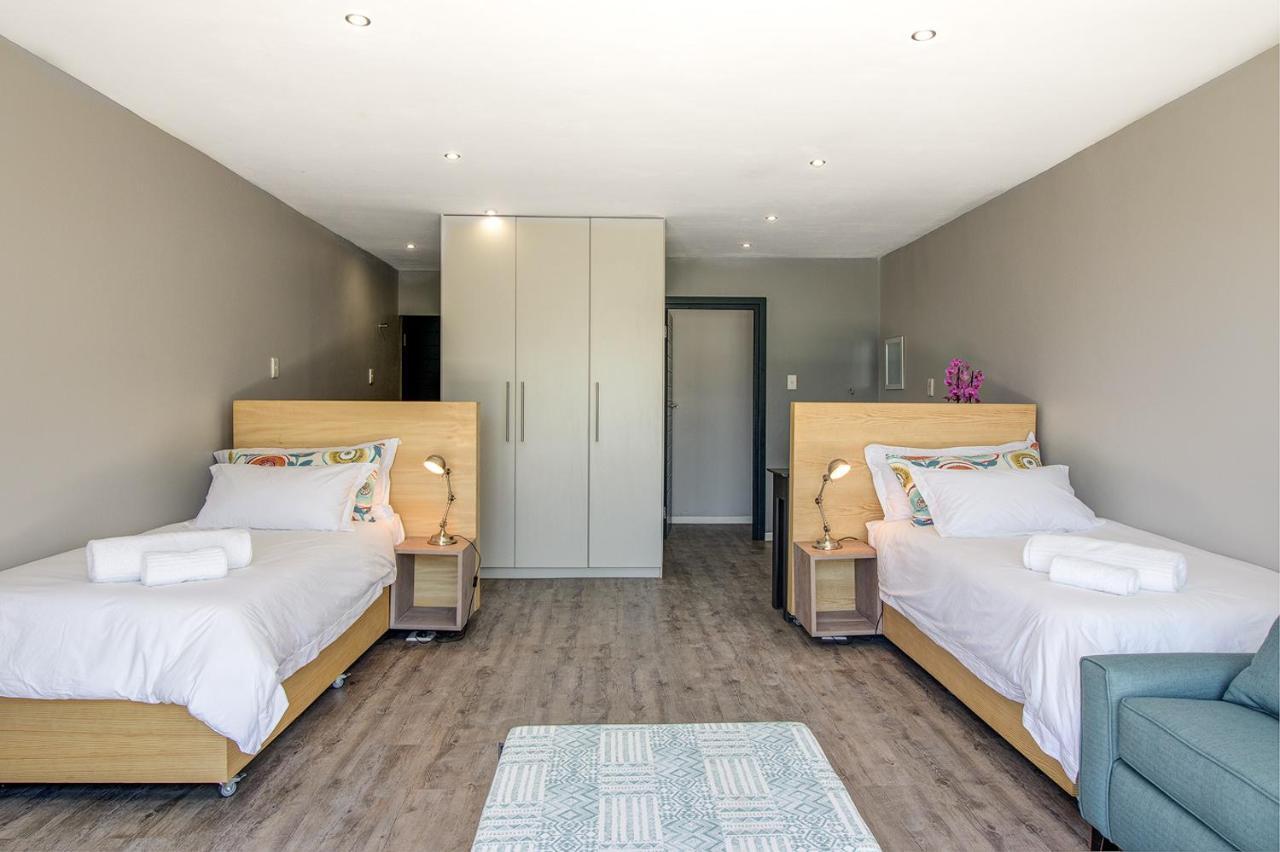 Sky Blue Guest House Kenton on Sea Exterior foto